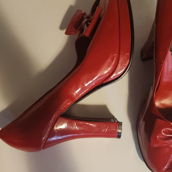 TUK Red Heels Women's Size 9 - Picture 6 of 8